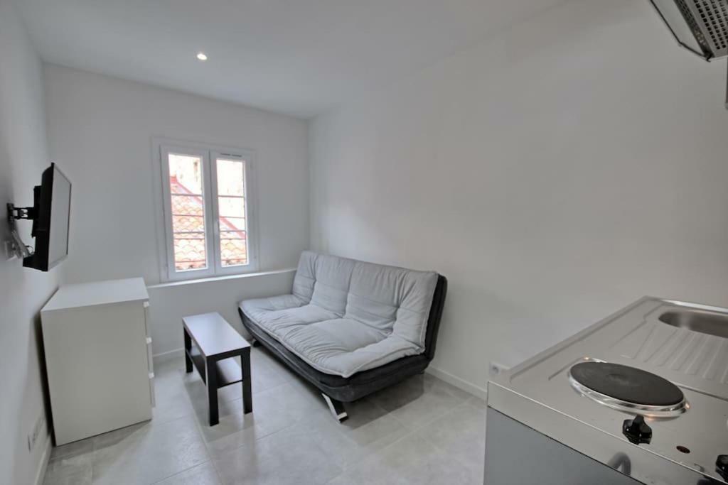 301-Studio Au Calme Entierement Renove Antibes Exteriör bild